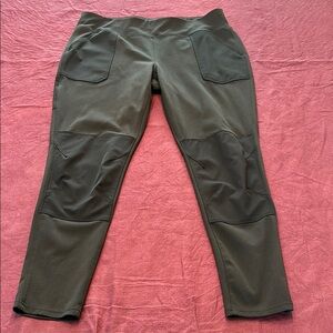 Carhartt XL 16/18 black tapered leg Pants pockets Utility reinforced knee
